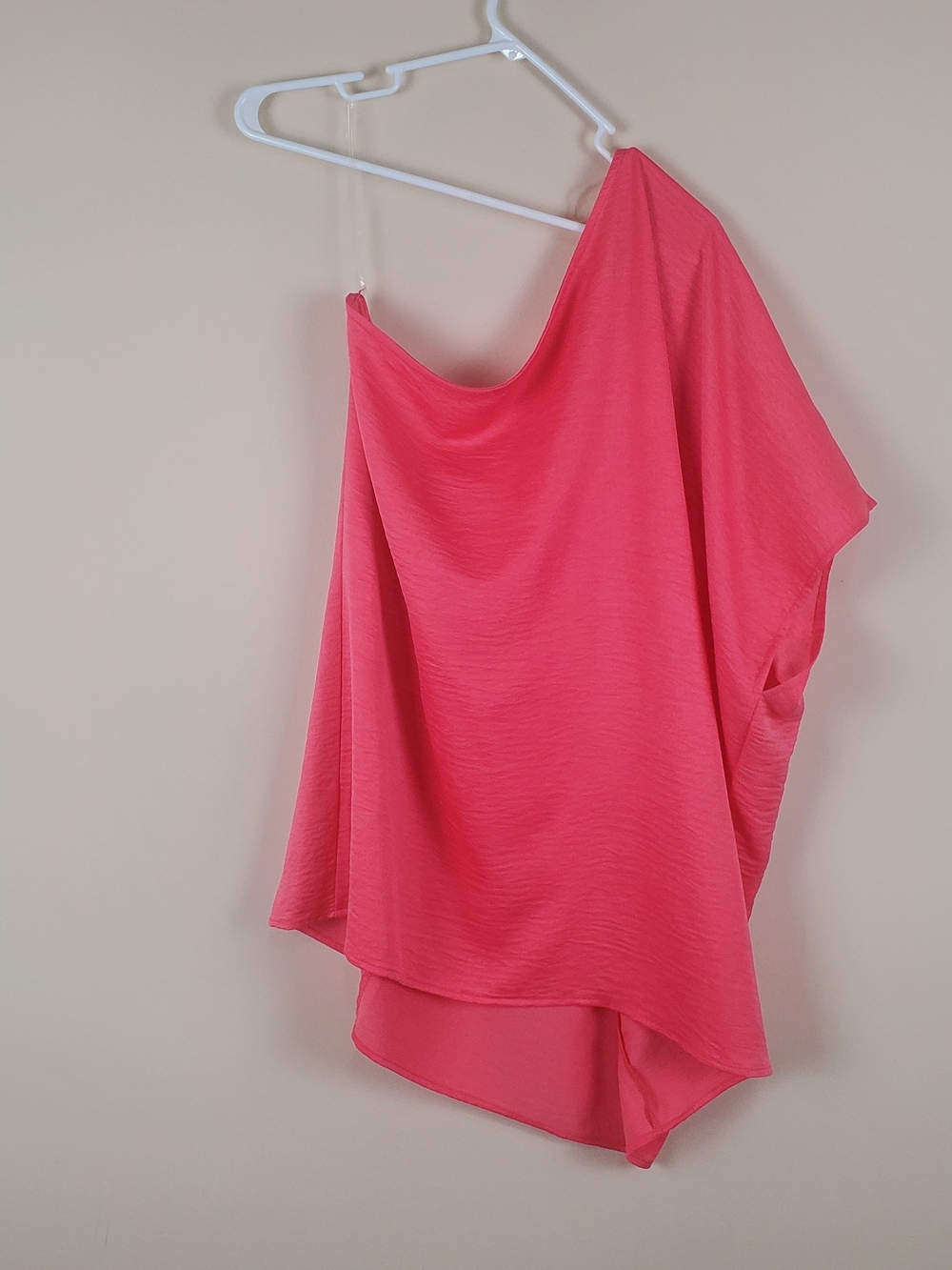 Entro Pink Coral One Shoulder Blouse 
Size XL